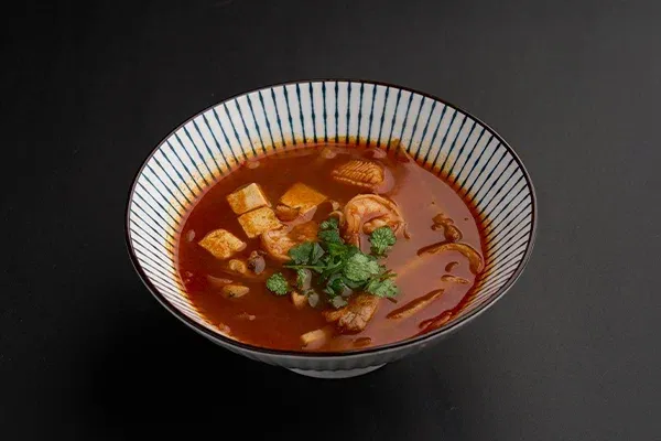 Острый корейский суп с морепродуктами